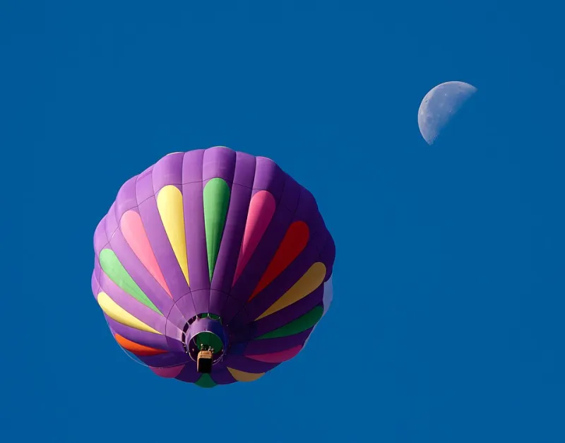 The Debt-Ridden Showman Who Filled America's Skies (and Its Backyards) With Hot Air