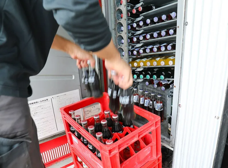 The Broken Soda Machine That Quietly Rewired Who Actually Owns Your Phone